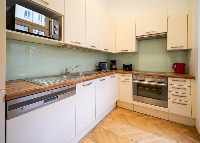 Spacious 2br For 6 Near Center Metro U2 Viena