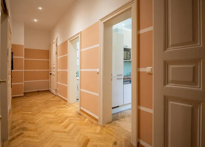 Spacious 2br For 6 Near Center Metro U2 Apartamento Viena
