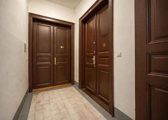 Spacious 2br For 6 Near Center Metro U2 Apartment Vienna